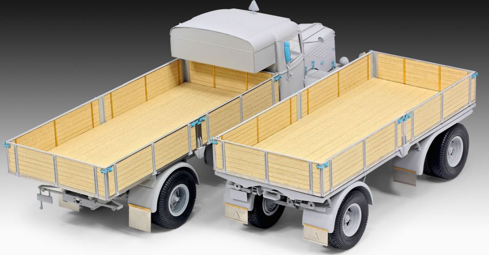 Available to Order – Bussing 8000 S 13 w/Trailer 'Platinum Edition' 1:24 (REV 07580)
