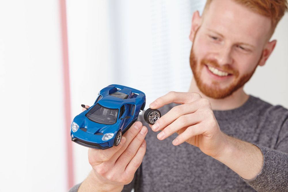 Available to Order – Ford GT (easy-click) 2017 1:24 (REV 07678)
