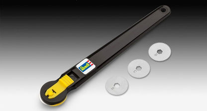 Available To Order – Rivet Maker Tool w/4x Rivet Wheel (Blister) Revell Model (REV 39076)