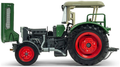 Fendt Favorit 3 2WD w/Cab 1:32 – diecast model (view 3)