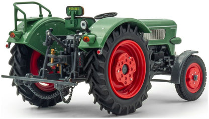 Fendt Favorit 3 2wd 1:32 – diecast model (view 2)