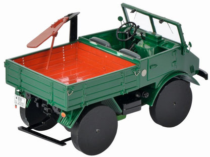 Available to Order – Unimog 2010 - Green (1:32) 1:32 (SHU 08958)