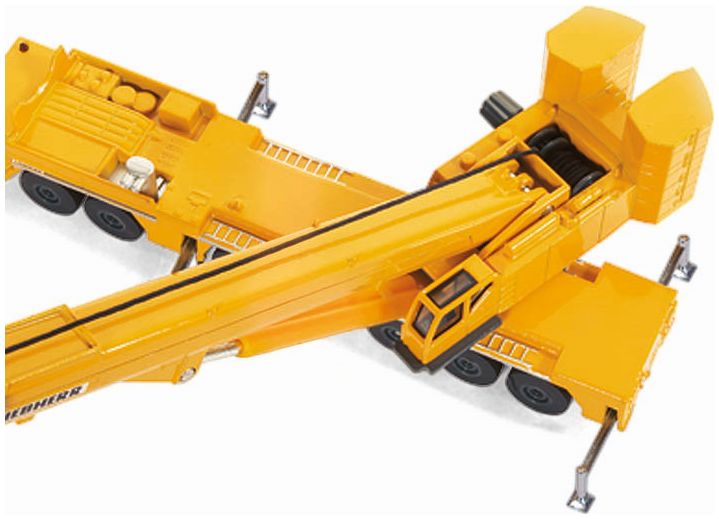 Available to Order – Liebherr Mobile Crane 1:87 (SIK 1886)