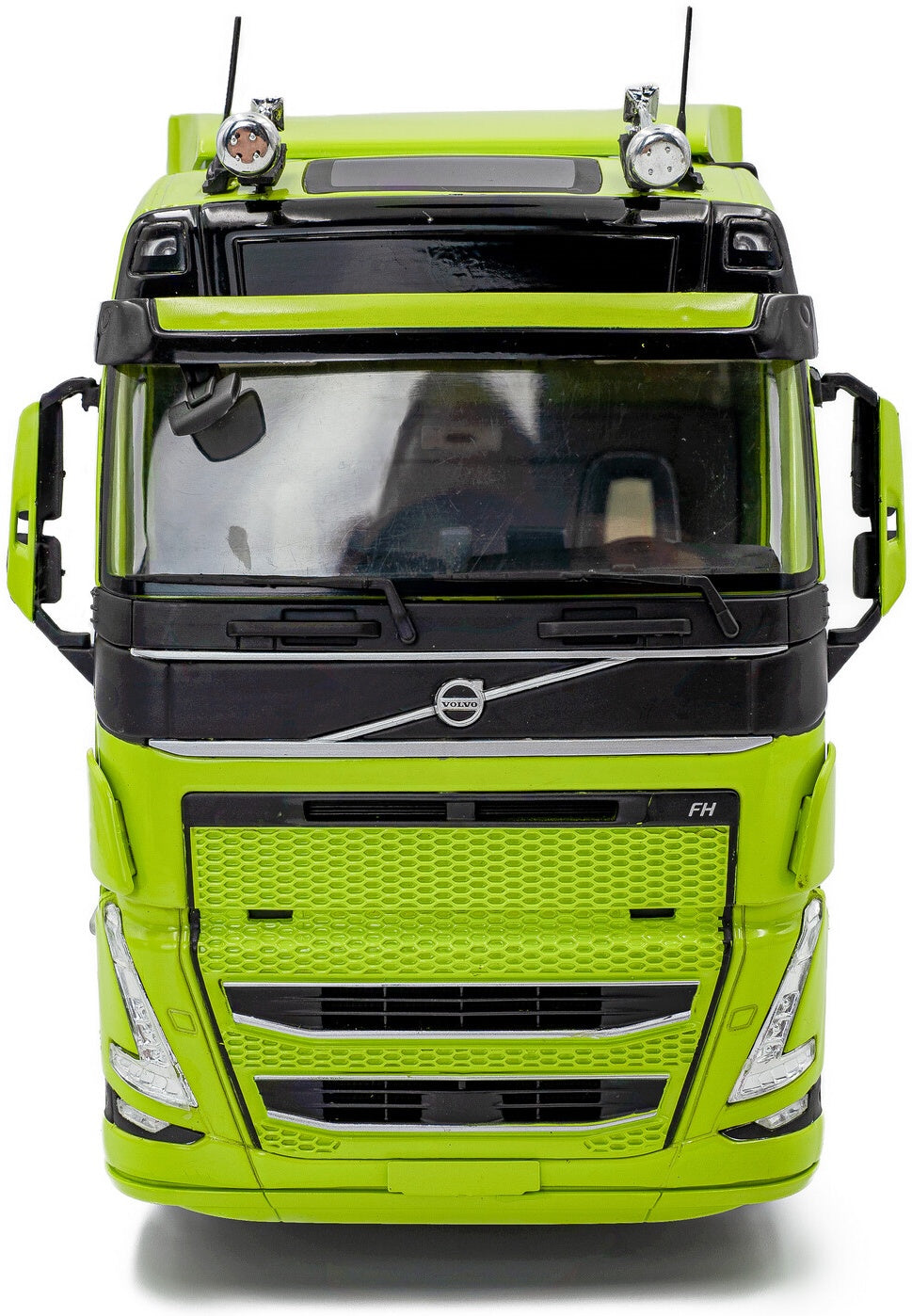 Available to Order – Volvo Trucks FH Gobetrotter XL Neon Green 2023 1:24 (SOL 2400107)
