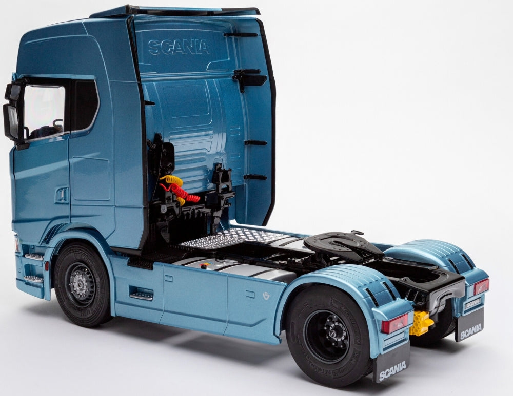 Available to Order – Scania S770 Highline Frost Edition Blue 1:24 (SOL 2400304)