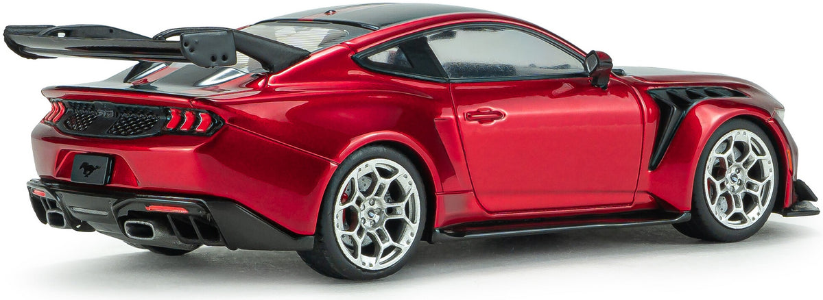 Ford Mustang GTD Molten Magenta Metallic Tri-Coat 2025 1:43 Solido Model (view 4)