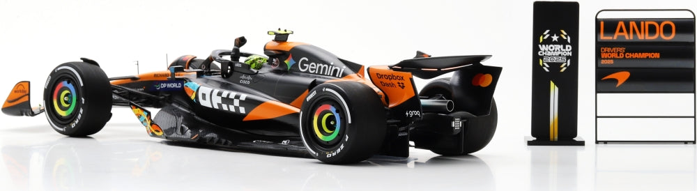 McLaren MCL39 #4 3rd Abu Dhabi GP 2025 L. Norris F1 Drivers Champion 2025 w/Board 1:18 Spark Model (view 3)