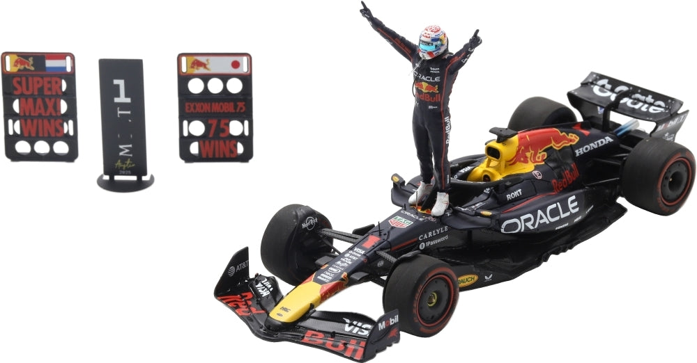 Red Bull Racing RB21 #1 Oracle Racing 1st US GP 2025 Verstappen w/Pit Boards 1:43 Spark Model (view 2)