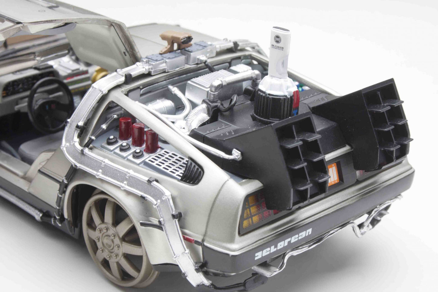 Available To Order – DeLorean LK Rail Version 'Back Future 3' 1:18 (SUN H2714)