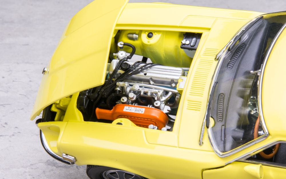 Available To Order – Datsun 240Z Yellow 1972 1:18 (SUN H3512)