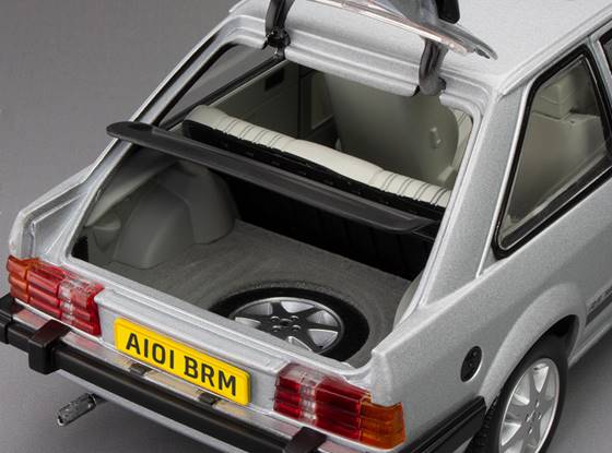Available To Order – Ford Escort RS1600i 1984 Strato Silver RHD UK Exclusive - Limited Edition 360pcs 1:18 (SUN H4998R)
