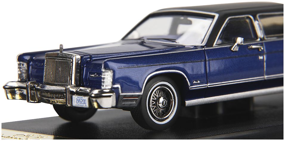 Available To Order – Lincoln Continental Town Car Dark Blue 1979 1:64 (SUN H60002)