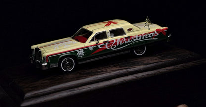 Available To Order – Lincoln Continental Town Car Light Cream/Dark Jade Christmas Special 1979 1:64 (SUN H60003)