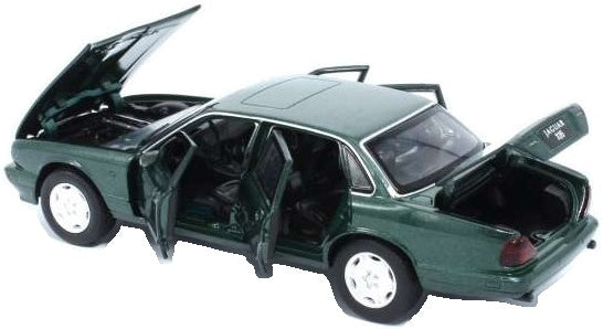 Available to Order – Jaguar XJ6 - Green Lights and Sound & Pull Back 1:32 (TAY 32110015)