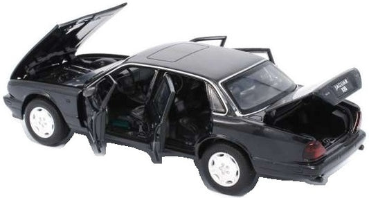 Jaguar XJ6 - Black Lights and Sound & Pull Back 1:32 – diecast model (view 2)