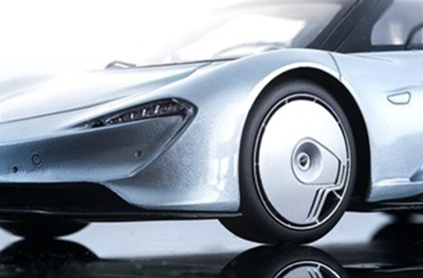 Available to Order – McLaren Speedtail Geneva Autoshow 2019 (Showcase + Carbon Fibre Bottom Plate) 1:18 (TEC 18EX08A)