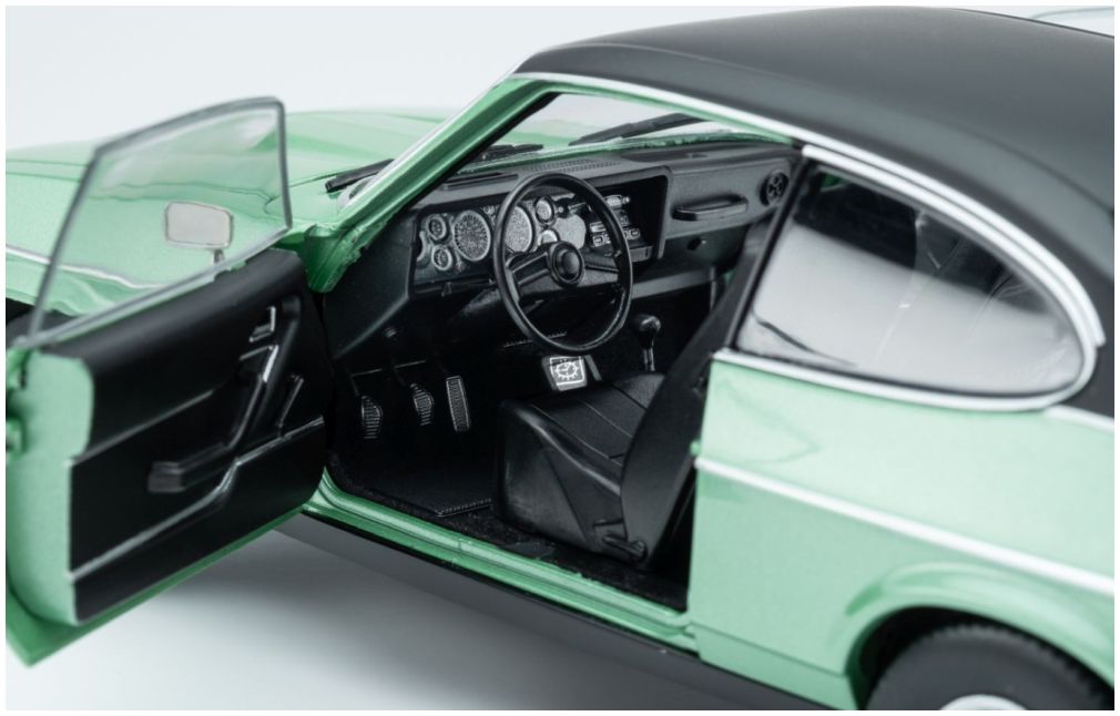 Available To Order – Ford Capri II Ghia 3.0 (1974 - 1977) Mediteran Green w/Vinyl Top Black 1:18 (TOU 18081202)