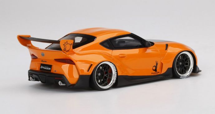Pandem Toyota GR Supra V1.0 Orange 1:18 – diecast model (view 2)
