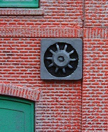 Fan Pack 1 (x 5) 11mm Square 2mm Thick HO – diecast model (view 2)