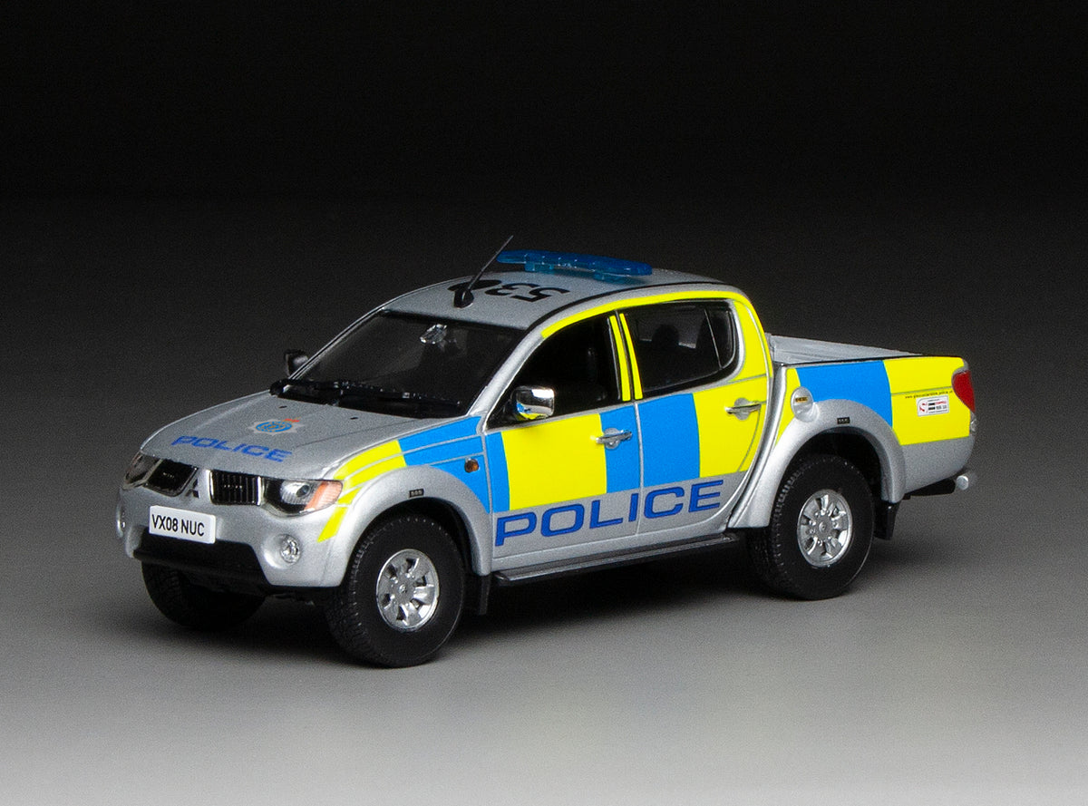 Mitsubishi L200 Gloucestershire Police Dept (Limited Edition 399pcs) 1:43 – diecast model (view 5)