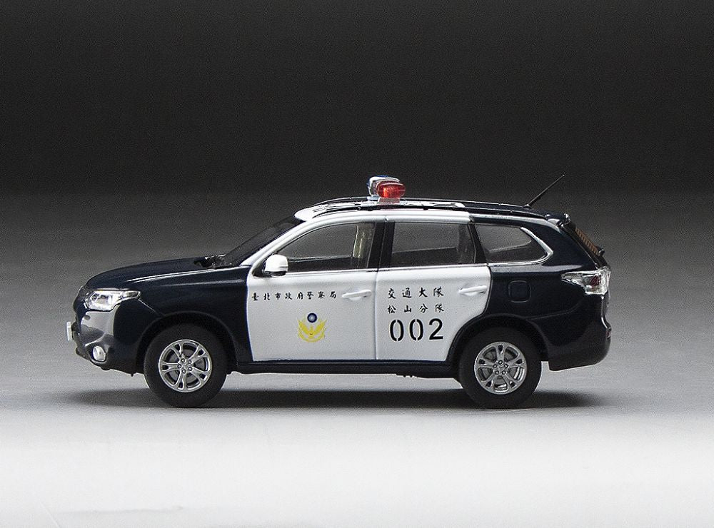 Mitsubishi Outlander Taipei City Police Department (Limited Edition 399pcs) 1:43 – diecast model (view 2)