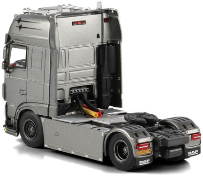 Available To Order – DAF XF Super Space Cab MY2017 4x2 Armor Express 1:50 (WSI 01-5049)
