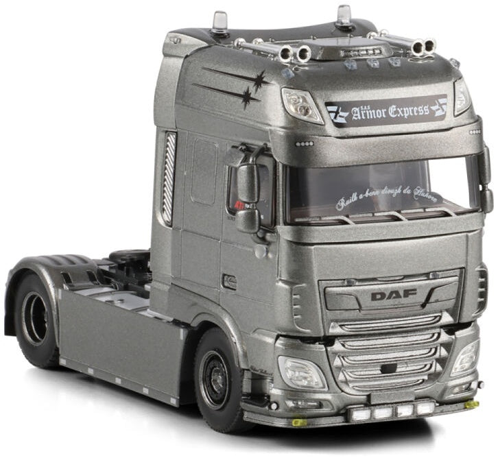 Available To Order – DAF XF Super Space Cab MY2017 4x2 Armor Express 1:50 (WSI 01-5049)