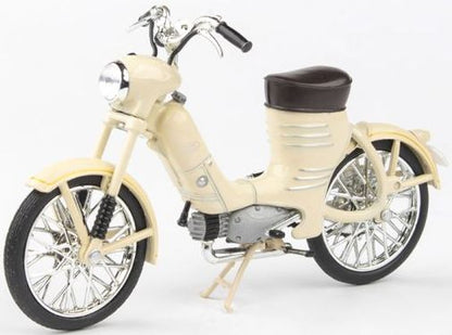 Available to Order – Jawa 50 Pionyr 1955 Light Ivory 1:18 (ABR 118M001Y)