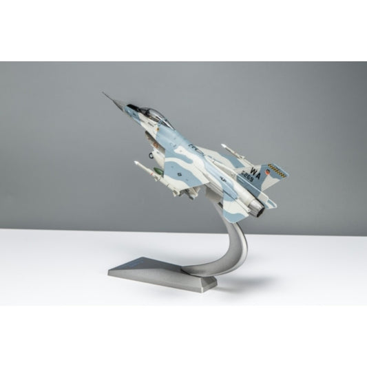 THIS ITEM IS AVAILABLE TO ORDER FROM OUR SUPPLIER - 1:72 AF1 MODELS AF1-0006A F16C BLOCK 32 86-0269 64TH AGRS NELLIS AFB 1990 FULCRUM