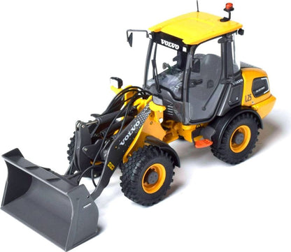 Volvo L25 Compact Wheel Loader (Electric) 1:32 – diecast model
