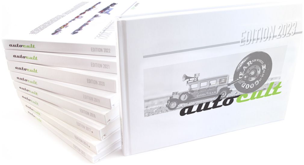 Book of the Year 2023 184 Pages A4 (D,E,I,F,S) AutoCult Model