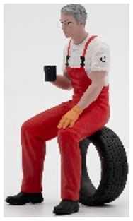 Available To Order – Nick Sitting on Tyre Figurine 1:24 Atlantic Model (ATL 24025)