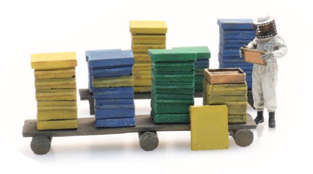Available To Order – Beehives And Beekeeper (8X) 1:87 Ready-Made, Painted 1:87 Artitec Model (ATT 387477)