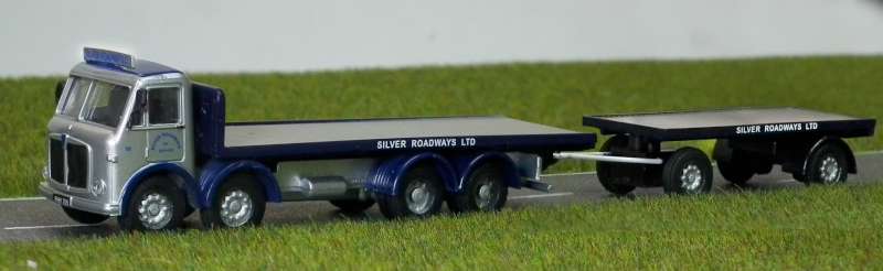 AEC Mammoth Major F/bed - Silver Roadways 1:76 – diecast model