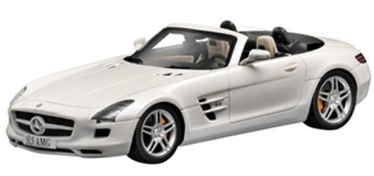 Mercedes SLs AMG Roadster - White 1:43 Bburago Model