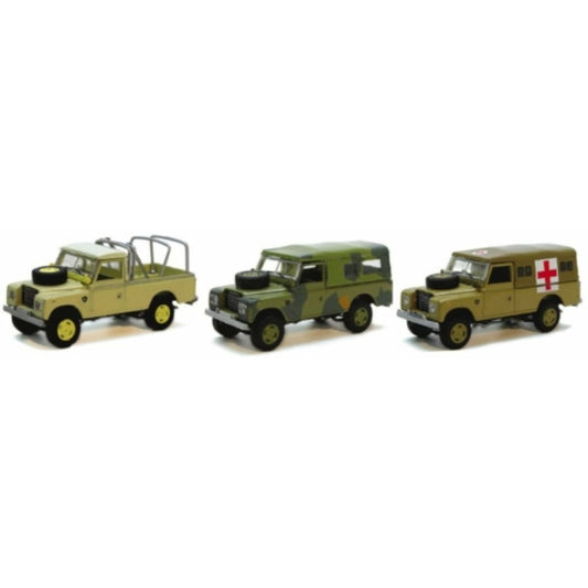 THIS ITEM IS AVAILABLE TO ORDER FROM OUR SUPPLIER - 1:72 CARARAMA CR713PND011 LAND ROVER 3 PIECE SET