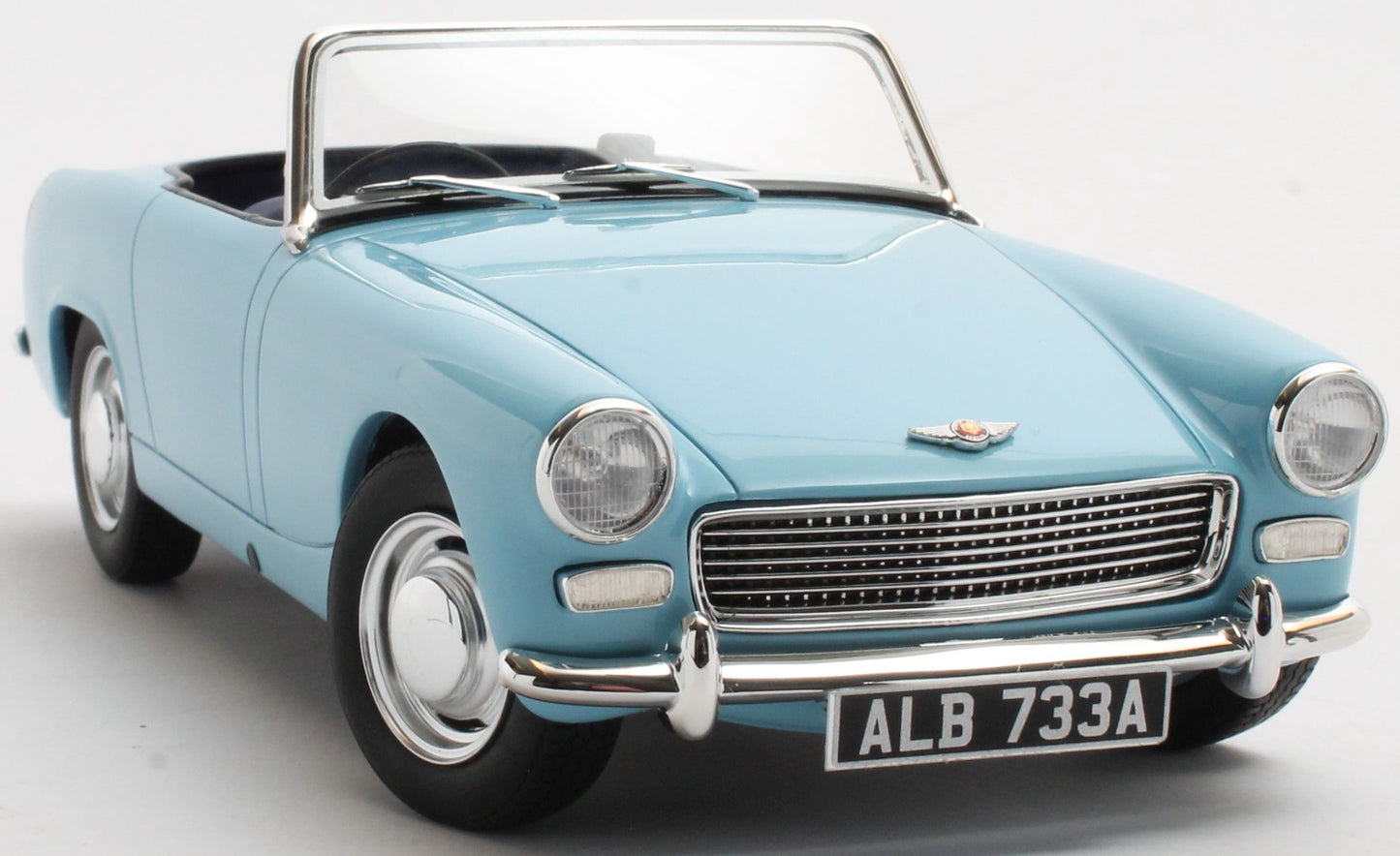 Available To Order – Austin Healey Sprite MkII Blue 1:18 (CUL CML020-4)