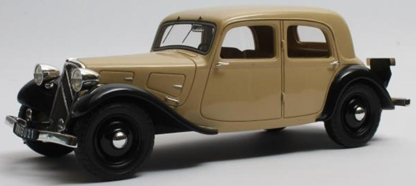 Available To Order – Citroen Traction Avant7CV Beige/Black 1934 1:18 (CUL CML108-1)
