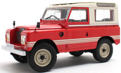 Available To Order – Land Rover 88 Series III - Masai Red County - 1978 - 100pcs Ltd Edition 1:18 (CUL CML114-4)
