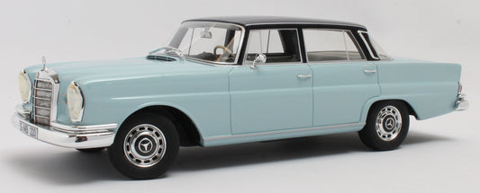 Available To Order – Mercedes Benz 220SE W111 Blue/Dark Blue Roof 59-65 1:18 (CUL CML151-3)