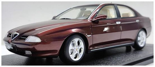 Available To Order – Alfa Romeo 166 Super 3.0 Red Metallic 1998-2002 1:18 (CUL CML197-3)