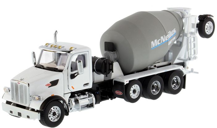 Peterbilt 567 w/McNeilus Bridgemaster Mixer White 1:50 – diecast model