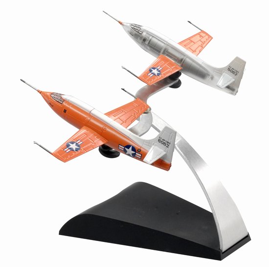 Available To Order – Bell X-1 'Last Flight' Set Of 2 C/W 1:144 (DR 51025)