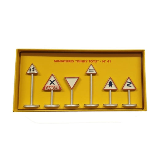 Available to Order – Panneaux Zamak - Road Signs Dinky Toys Model (DT6983)
