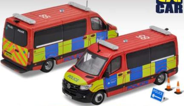 Mercedes Benz Sprinter UK Police (RED) Diplomatic Protection #52 1:64 – diecast model