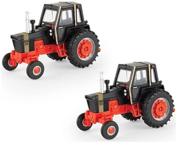 Case Black Knight Set Case 970 and Case 1070 1:64 – diecast model