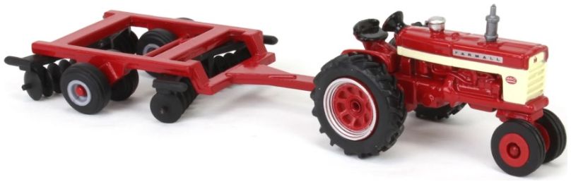 Available To Order – Farmall 460 w/Disk 1:64 (ERT 44377)