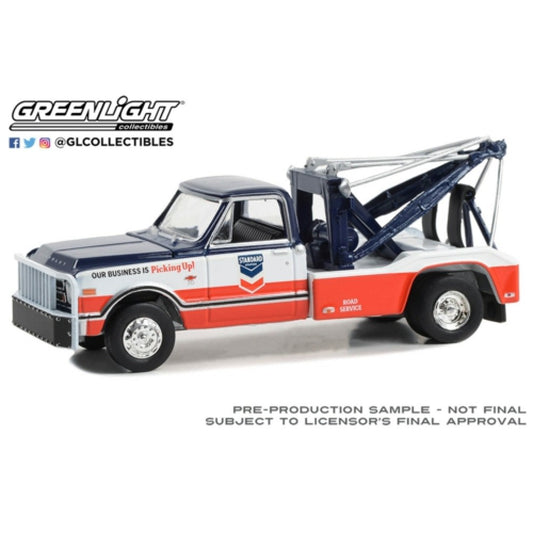 THIS ITEM IS AVAILABLE TO ORDER FROM OUR SUPPLIER - 1:64 GREENLIGHT GL46130-A DUALLY DRIVERS SERIES 13 - 1968 CHEVROLET C-30 DUALLY WRECKER - STANDARD OIL ROAD SERVICE SOLID PACK