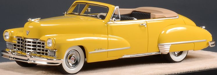 Cadillac Series 62 Convertible Yellow Open Top 1:43 – diecast model