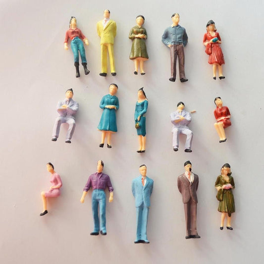 Available To Order – Architecture Mixed Painted Figures 1:50 (GMS F015)